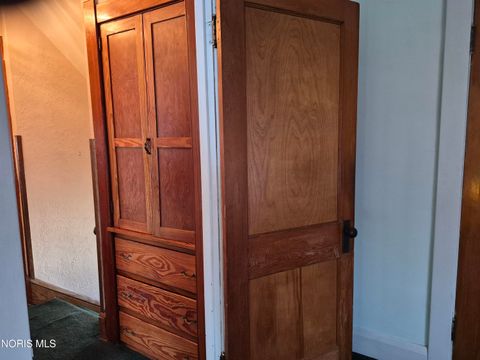 Tiny photo for 317 Burger Street, Toledo, OH 43605 (MLS # 10004965)