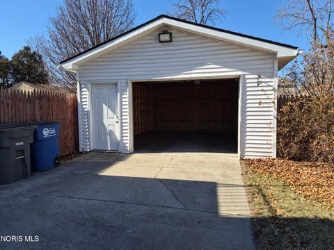 Tiny photo for 317 Burger Street, Toledo, OH 43605 (MLS # 10004965)