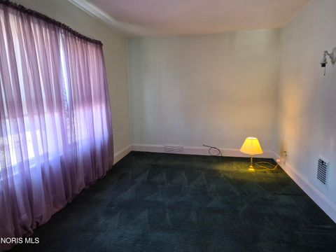 Tiny photo for 317 Burger Street, Toledo, OH 43605 (MLS # 10004965)