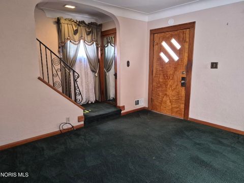 Tiny photo for 317 Burger Street, Toledo, OH 43605 (MLS # 10004965)