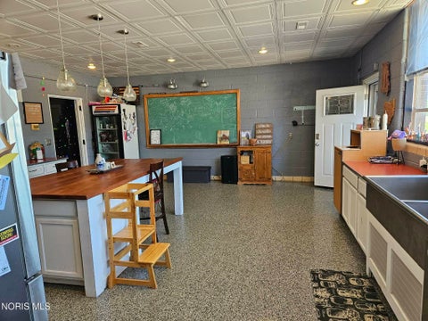 Tiny photo for 28025 Main Street, Millbury, OH 43447 (MLS # 10009522)