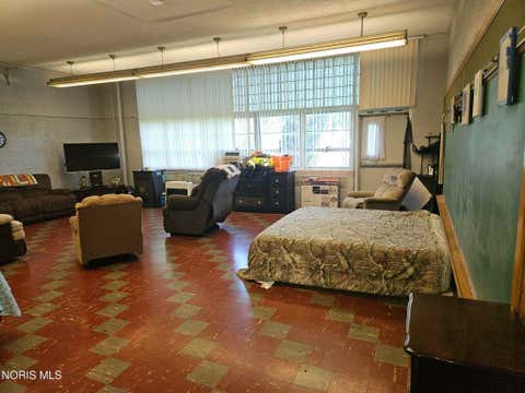 Tiny photo for 28025 Main Street, Millbury, OH 43447 (MLS # 10009522)