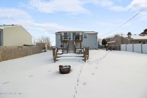 Tiny photo for 2611 Coveview Drive, Toledo, OH 43611 (MLS # 10003706)