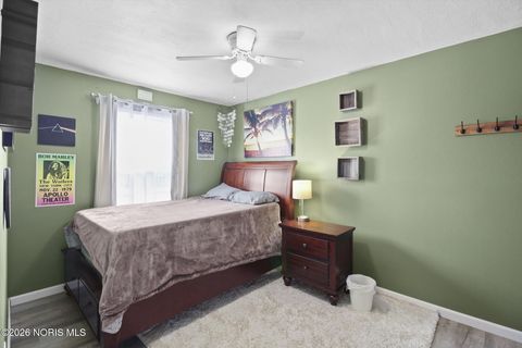 Tiny photo for 2611 Coveview Drive, Toledo, OH 43611 (MLS # 10003706)