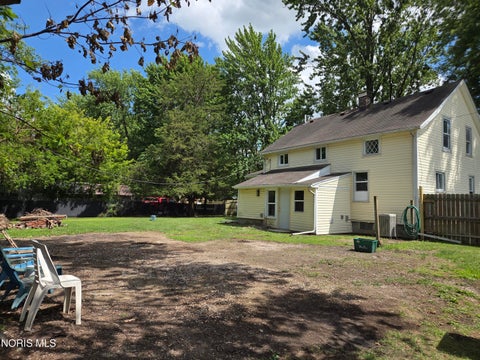Tiny photo for 29494 Cason Street, Millbury, OH 43447 (MLS # 10010069)