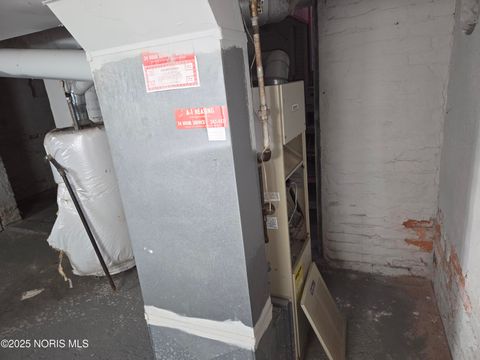 Tiny photo for 647 Curtis Street, Toledo, OH 43609 (MLS # 10000710)