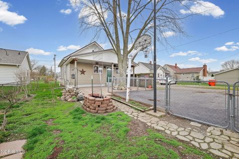 Tiny photo for 151 Monroe Avenue, Findlay, OH 45840 (MLS # 10006005)