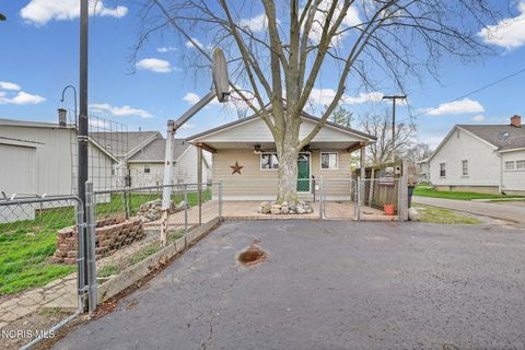 Tiny photo for 151 Monroe Avenue, Findlay, OH 45840 (MLS # 10006005)