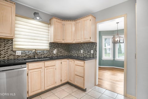 Tiny photo for 3012 Berdan Avenue, Toledo, OH 43613 (MLS # 10010198)