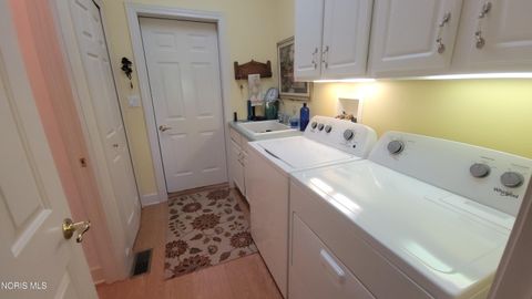 Tiny photo for 250 State Route 300, Gibsonburg, OH 43431 (MLS # 10007491)