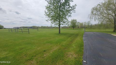 Tiny photo for 250 State Route 300, Gibsonburg, OH 43431 (MLS # 10007491)
