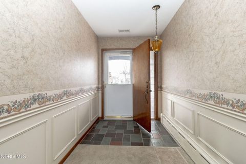 Tiny photo for 6421 Seaman Road, Oregon, OH 43616 (MLS # 10006014)