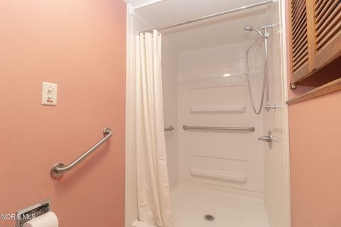 Tiny photo for 6421 Seaman Road, Oregon, OH 43616 (MLS # 10006014)