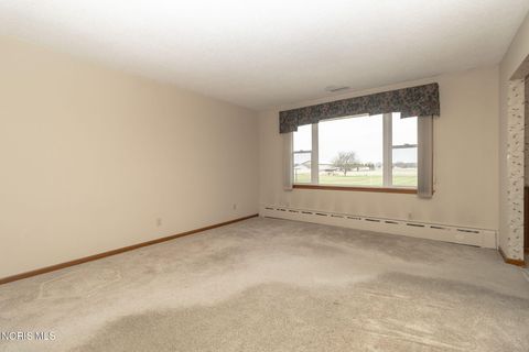 Tiny photo for 6421 Seaman Road, Oregon, OH 43616 (MLS # 10006014)