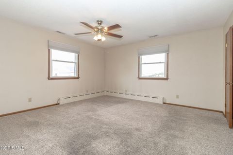 Tiny photo for 6421 Seaman Road, Oregon, OH 43616 (MLS # 10006014)