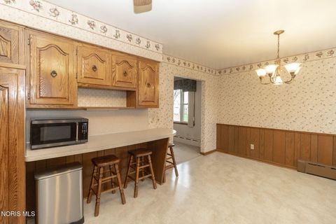 Tiny photo for 6421 Seaman Road, Oregon, OH 43616 (MLS # 10006014)