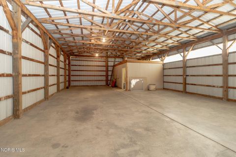 Tiny photo for 6421 Seaman Road, Oregon, OH 43616 (MLS # 10006014)