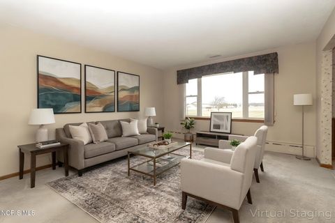 Tiny photo for 6421 Seaman Road, Oregon, OH 43616 (MLS # 10006014)