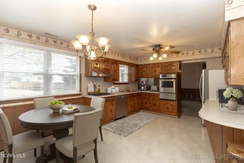 Tiny photo for 6421 Seaman Road, Oregon, OH 43616 (MLS # 10006014)