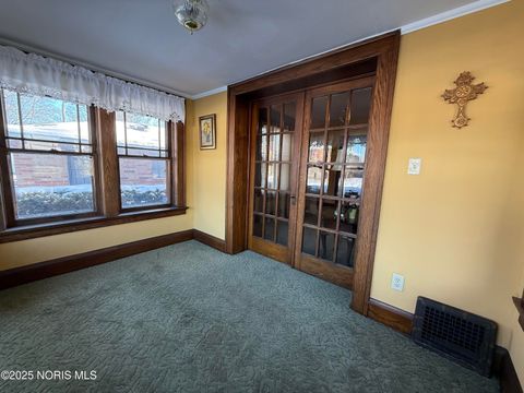 Tiny photo for 2554 York Street, Toledo, OH 43605 (MLS # 10002072)