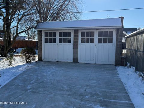Tiny photo for 2554 York Street, Toledo, OH 43605 (MLS # 10002072)
