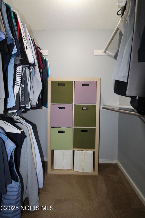 Tiny photo for 6818 Fenwyck Road #Apt 5, Maumee, OH 43537 (MLS # 10000416)