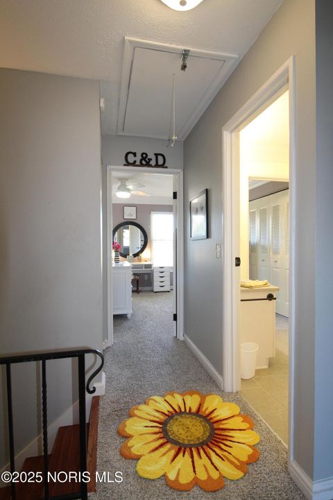 Tiny photo for 6818 Fenwyck Road #Apt 5, Maumee, OH 43537 (MLS # 10000416)