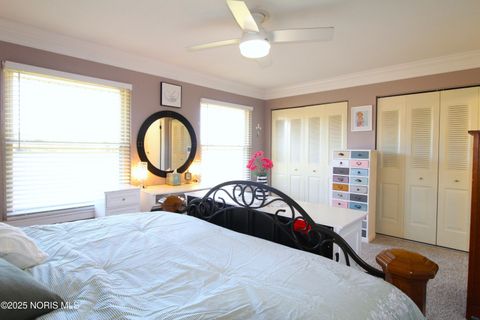 Tiny photo for 6818 Fenwyck Road #Apt 5, Maumee, OH 43537 (MLS # 10000416)