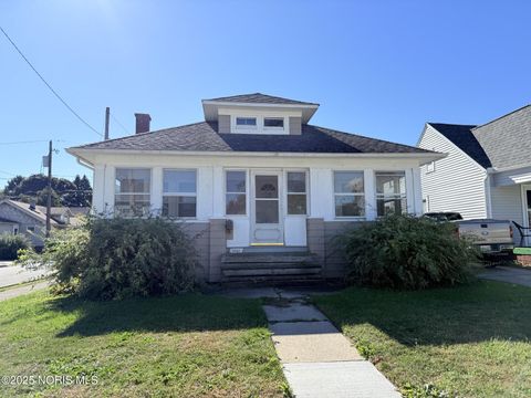 Photo of 2650 120th Street, Toledo, OH 43611 (MLS # 10000201)