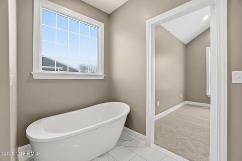 Tiny photo for 432 Linden Drive, Pemberville, OH 43450 (MLS # 10001685)