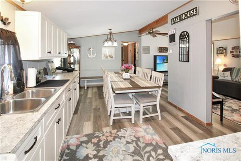 Tiny photo for 1660 N Compass Avenue, Port Clinton, OH 43452 (MLS # 10004379)