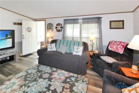 Tiny photo for 1660 N Compass Avenue, Port Clinton, OH 43452 (MLS # 10004379)