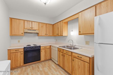 Tiny photo for 3010 W Central Avenue #Apt 105, Toledo, OH 43606 (MLS # 10003570)