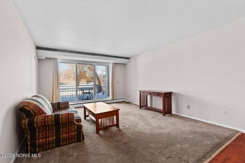 Tiny photo for 3010 W Central Avenue #Apt 105, Toledo, OH 43606 (MLS # 10003570)