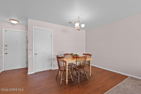 Tiny photo for 3010 W Central Avenue #Apt 105, Toledo, OH 43606 (MLS # 10003570)