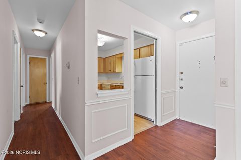 Tiny photo for 3010 W Central Avenue #Apt 105, Toledo, OH 43606 (MLS # 10003570)