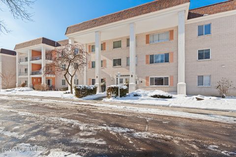 Tiny photo for 3010 W Central Avenue #Apt 105, Toledo, OH 43606 (MLS # 10003570)