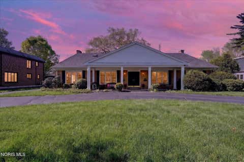 Condo For Sale - 3915 Hillandale Road # 1<br/> Ottawa Hills, OH 43606