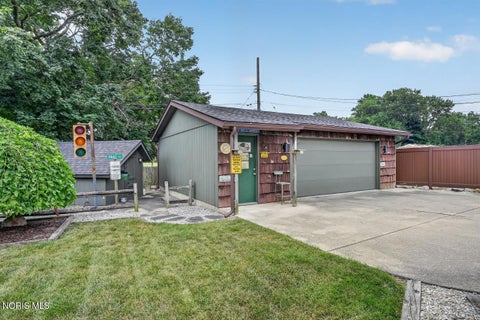 Tiny photo for 2973 Elsie Avenue, Toledo, OH 43613 (MLS # 10011622)