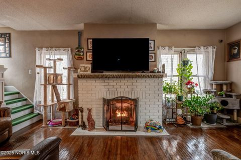 Tiny photo for 4322 Lowe Road, Toledo, OH 43612 (MLS # 10002493)