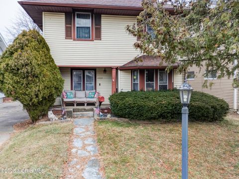 Tiny photo for 4322 Lowe Road, Toledo, OH 43612 (MLS # 10002493)
