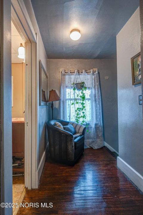 Tiny photo for 4322 Lowe Road, Toledo, OH 43612 (MLS # 10002493)