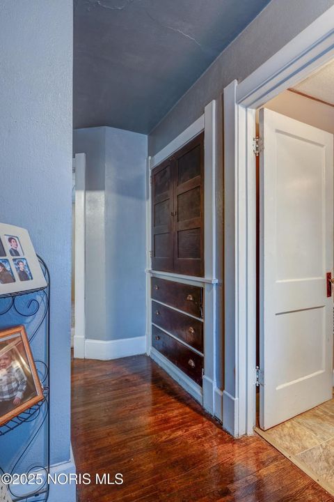 Tiny photo for 4322 Lowe Road, Toledo, OH 43612 (MLS # 10002493)