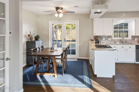 Tiny photo for 26988 Lime City Road, Perrysburg, OH 43551 (MLS # 10004173)