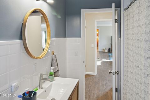 Tiny photo for 26988 Lime City Road, Perrysburg, OH 43551 (MLS # 10004173)