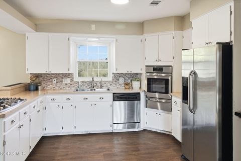 Tiny photo for 26988 Lime City Road, Perrysburg, OH 43551 (MLS # 10004173)