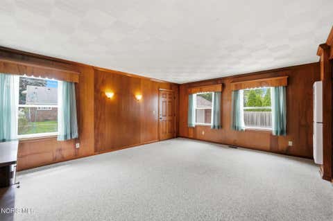 Tiny photo for 3137 Winston Boulevard, Toledo, OH 43614 (MLS # 10010954)