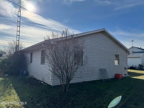 Tiny photo for 910 Melody Lane, Napoleon, OH 43545 (MLS # 10002915)