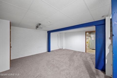 Tiny photo for 2161 Winterset Drive, Toledo, OH 43614 (MLS # 10003832)