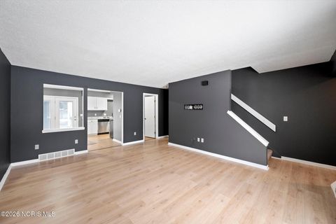 Tiny photo for 2161 Winterset Drive, Toledo, OH 43614 (MLS # 10003832)